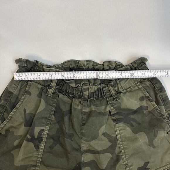 Sanctuary Camo Paperbag Shorts High Waist Cuffed Womens S - Picture 4 of 6